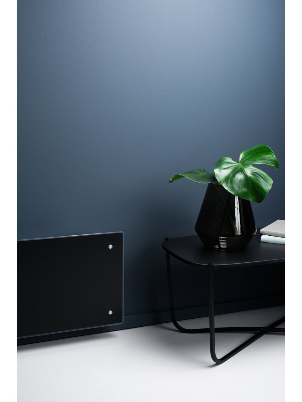Elektrinis radiatorius CLEA H04 KWT Pearl Black 1